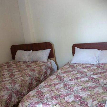 Studio 27 Inn Piarco ภายนอก รูปภาพ